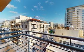 Spacious 2 Bedroom Apartment In Sliema
